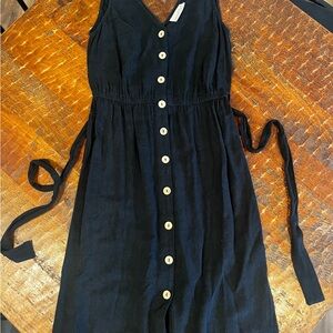 Universal Thread Black Sleeveless Dress